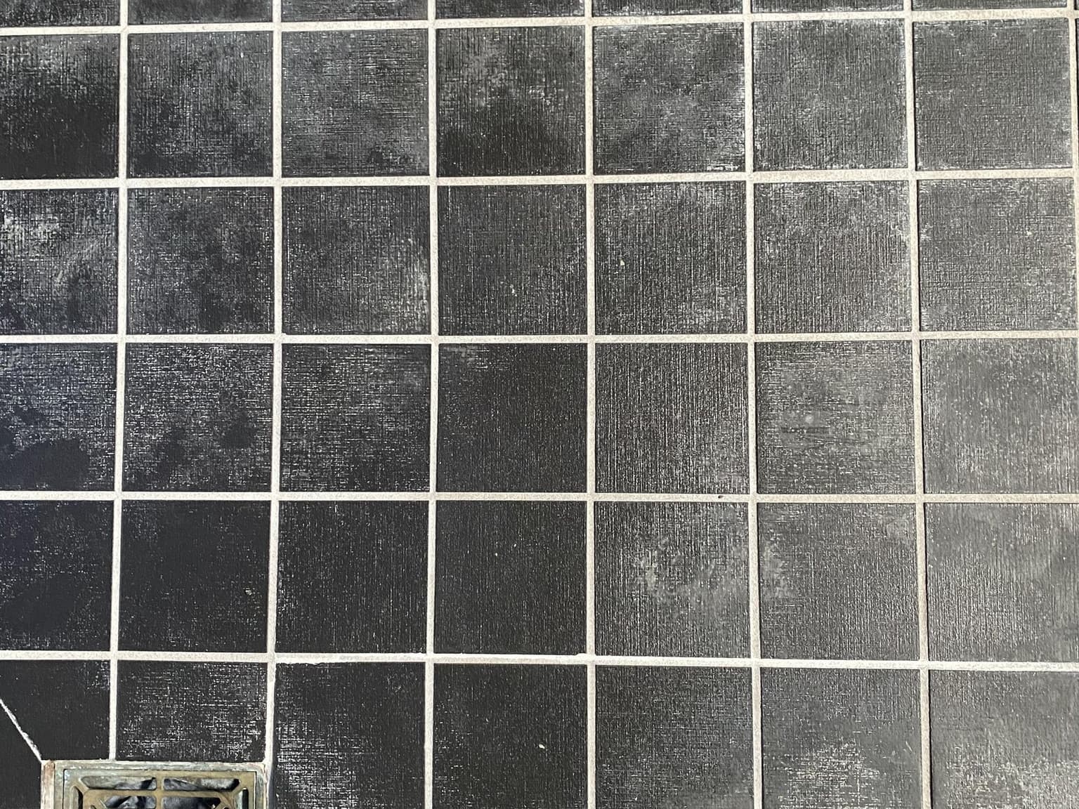 Tile and grout cleaning tips for soap scum in Dentsville, SC